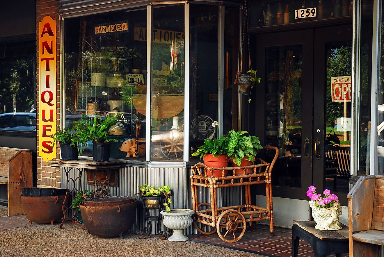 Tunica, MS, USA July 20 An antique store in Tunica, Mississippi also offers potted plants for sale. Editorial credit: James Kirkikis / Shutterstock.com