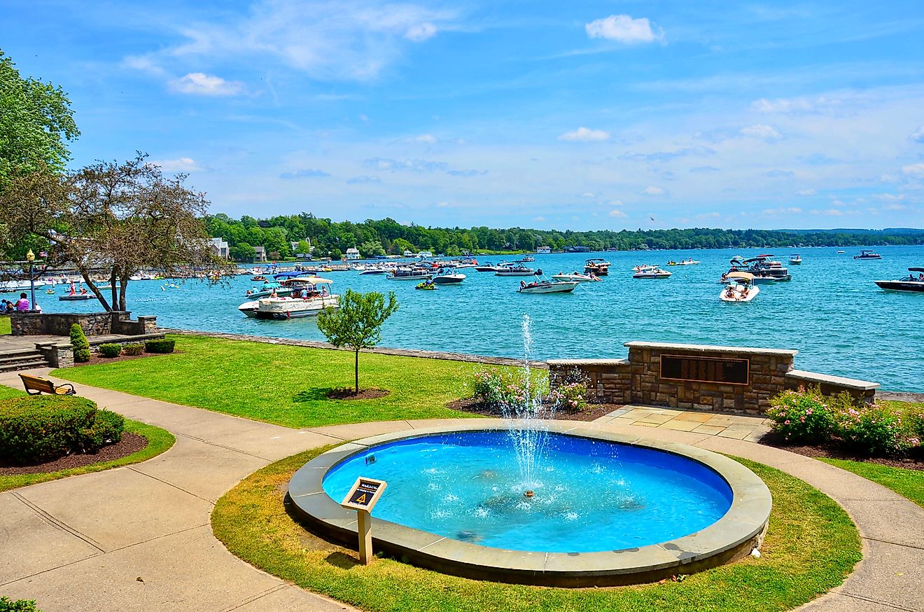  Beautiful scenery on the Skaneateles Lake, one of the Finger Lakes.