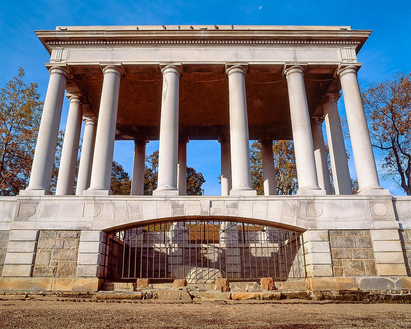 Plymouth Rock Monument : Plymouth, MA.