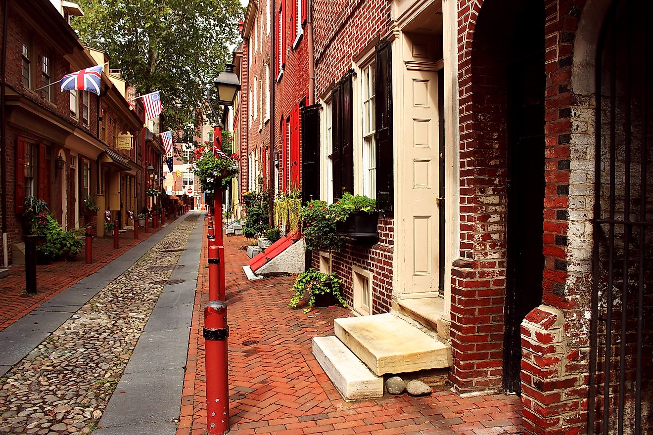 Philadelphia Elfreth's Alley Editorial credit: NVeresk / Shutterstock.com