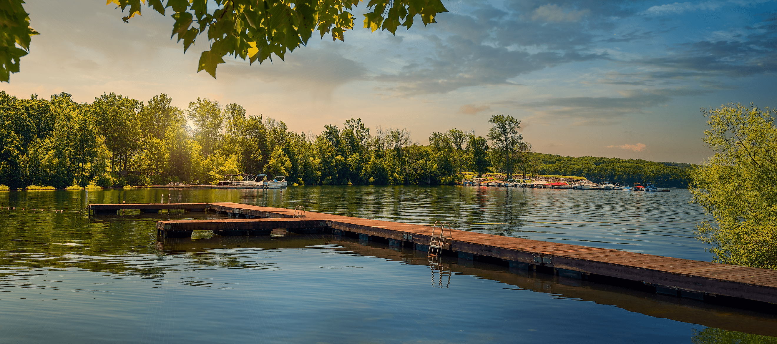 a-view-of-lake-wallenpaupack-pennsylvania-from-the-shore-of-the-willsonville-recreation-area