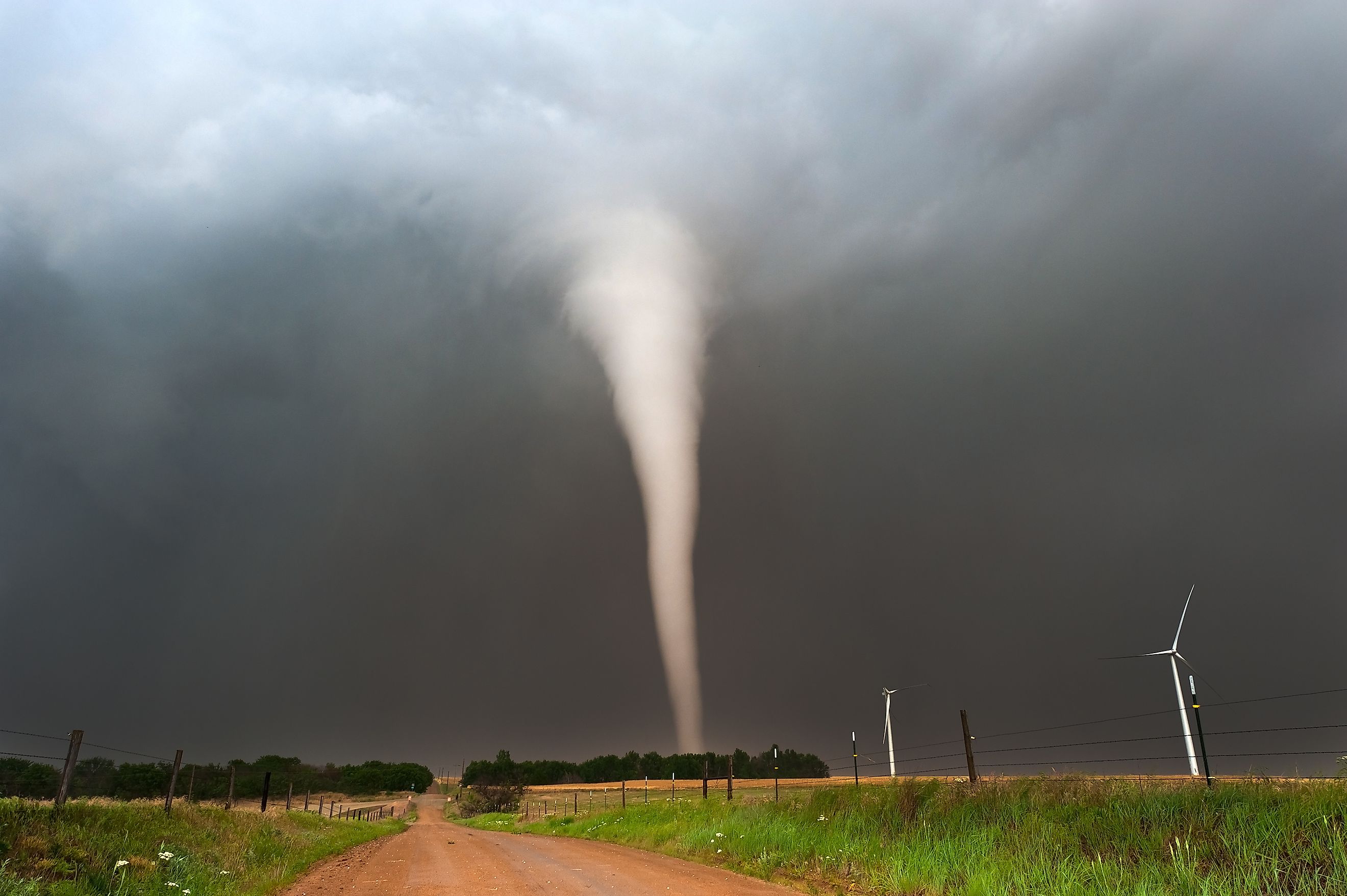 Beautiful defined tornado in American Plains