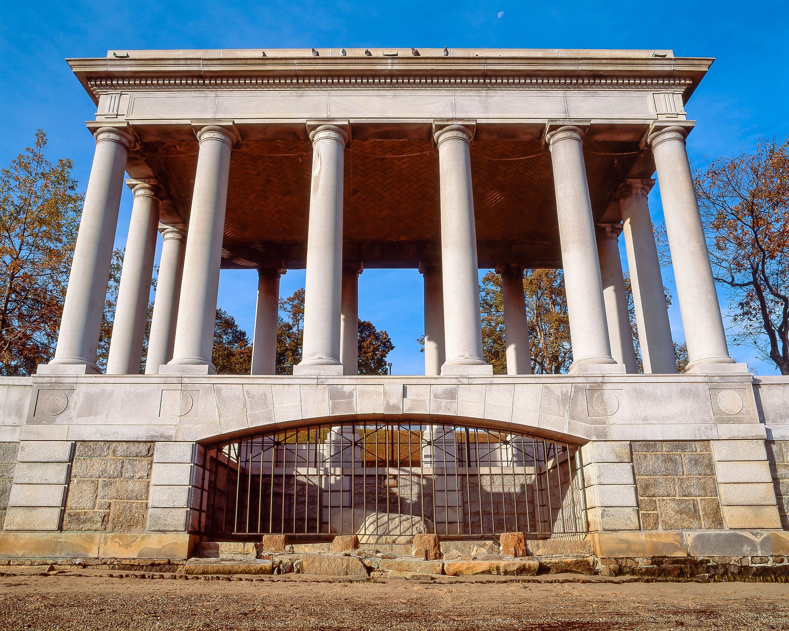 Plymouth Rock Monument : Plymouth, MA.