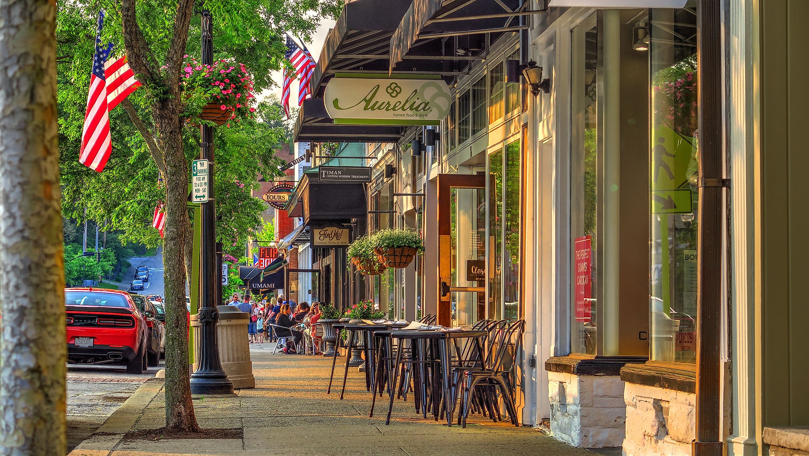 Shops on Main Street in the Business District of Historical Downtown Chagrin Falls, Ohio. Editorial credit: Lynne Neuman / Shutterstock.com