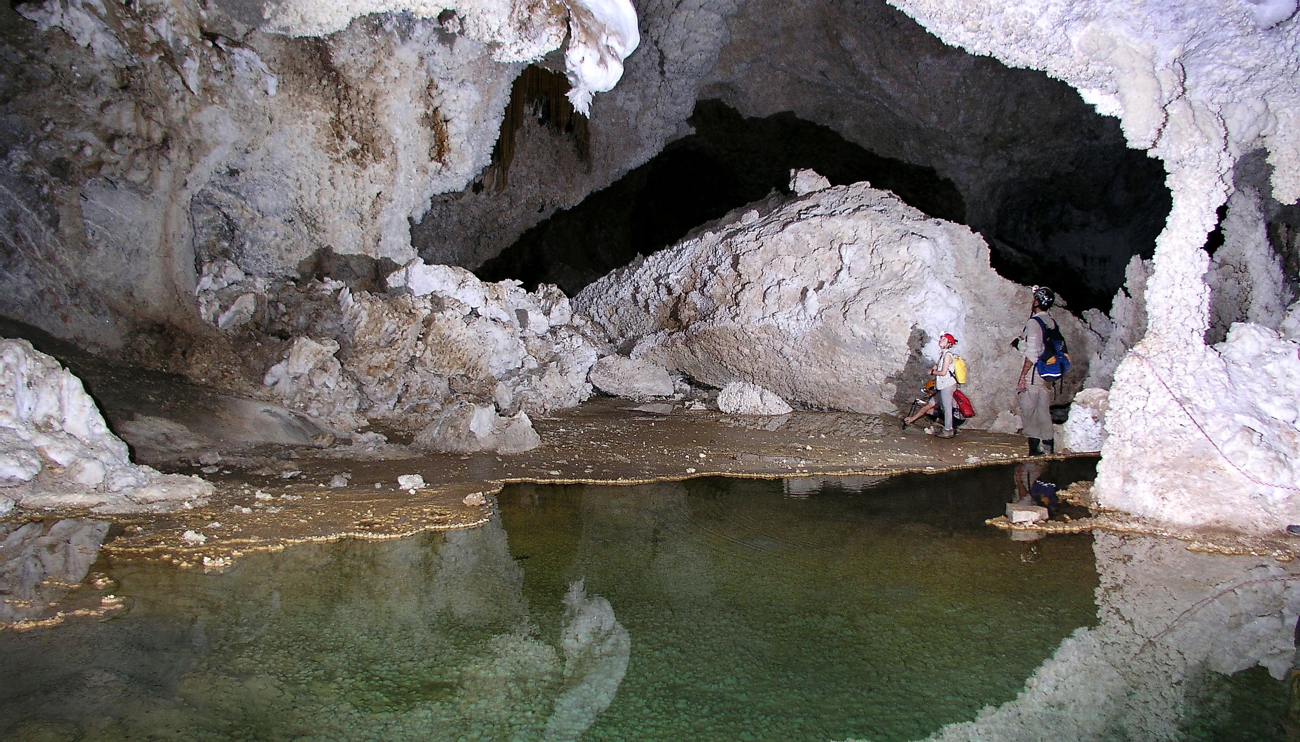 Lake Lebarge in Lechuguilla Cave in New Mexico, USA. Editorial credit: JYB Devot via Wikimedia Commons